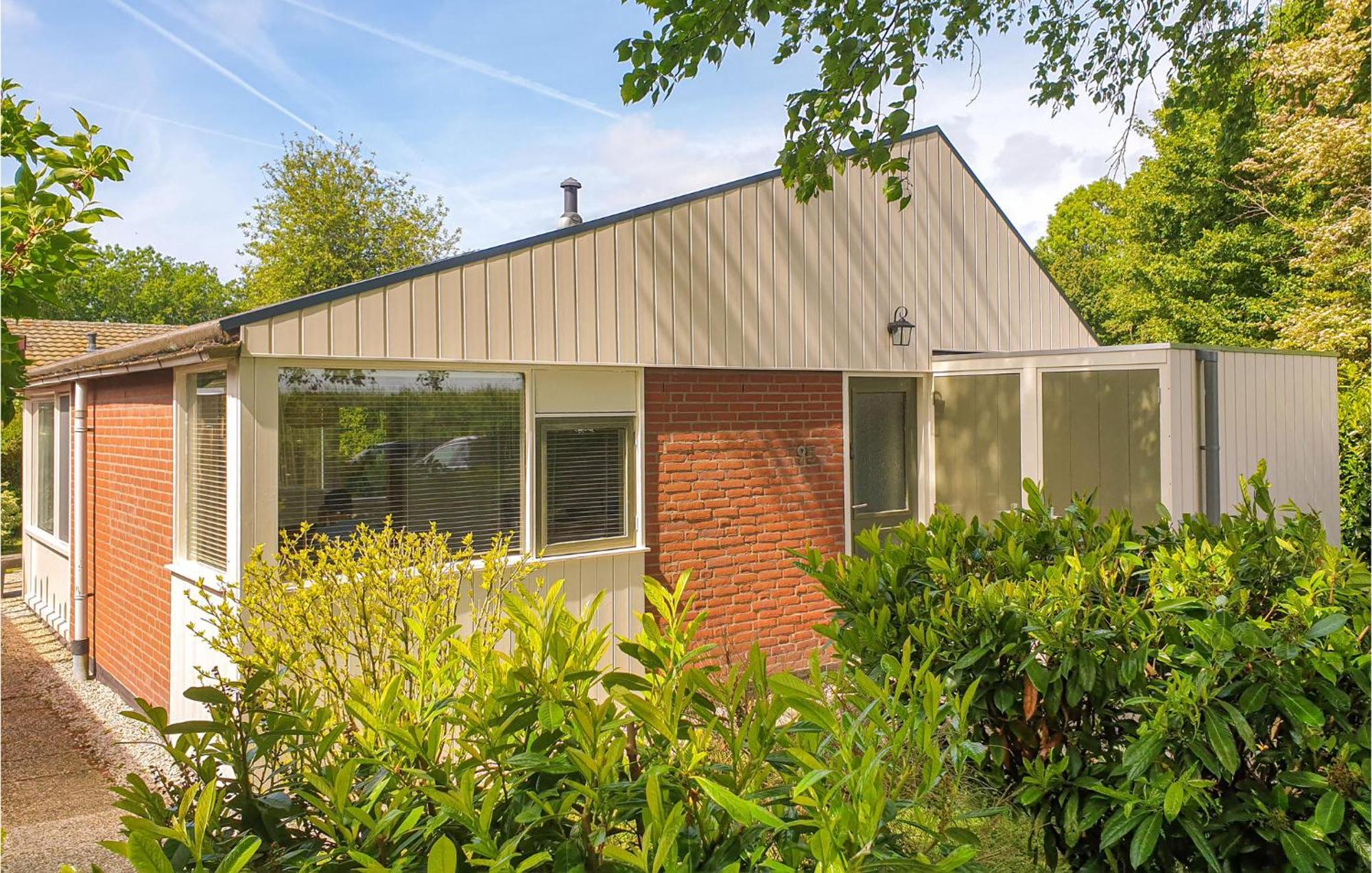 Nice Home In Warmenhuizen With Wifi Schoorldam Екстериор снимка